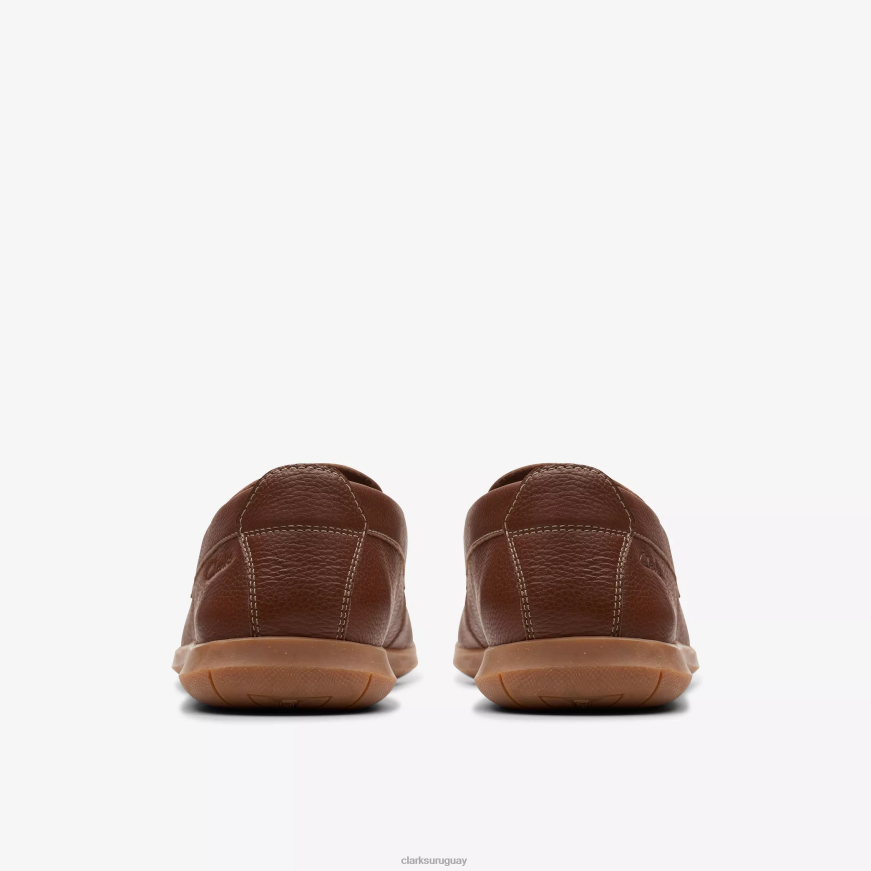 cuero marrón claro Clarks paso flexible X8V4N888